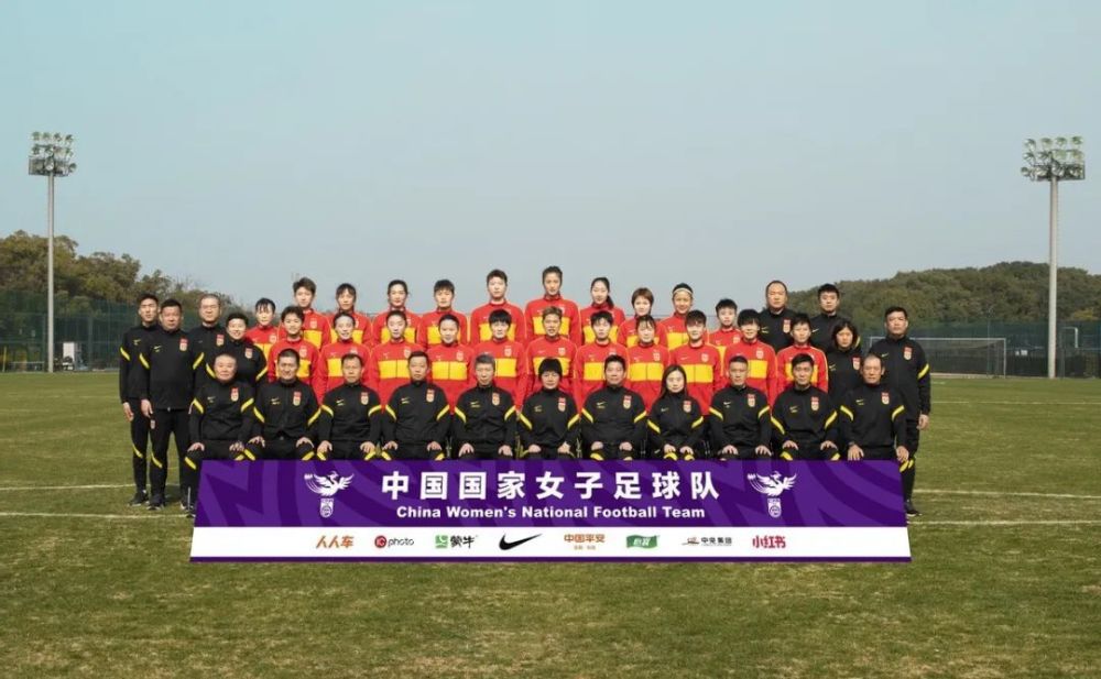 而且今天我们也坚持了我们的战术思想和比赛原则。